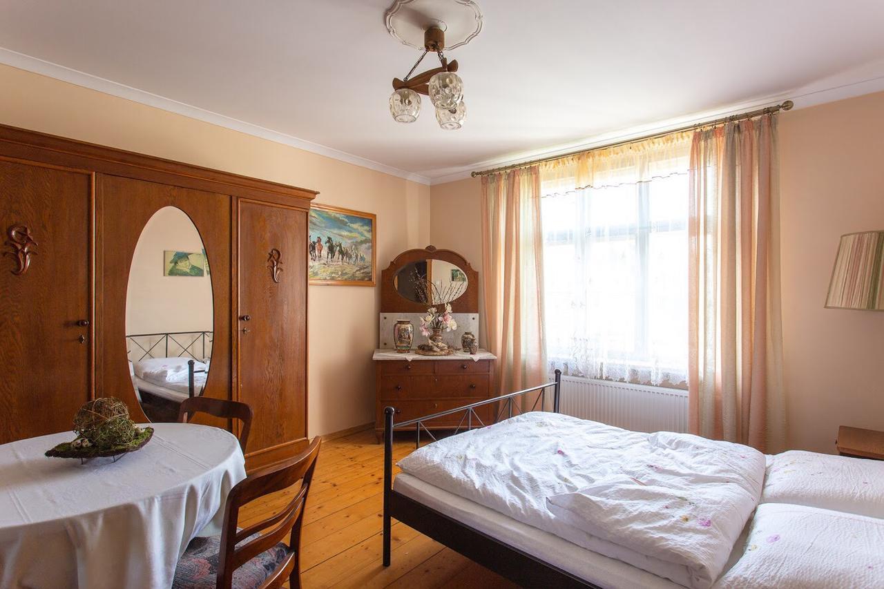 Appartement Dom Pod Rybia Skala à Jelenia Góra Extérieur photo