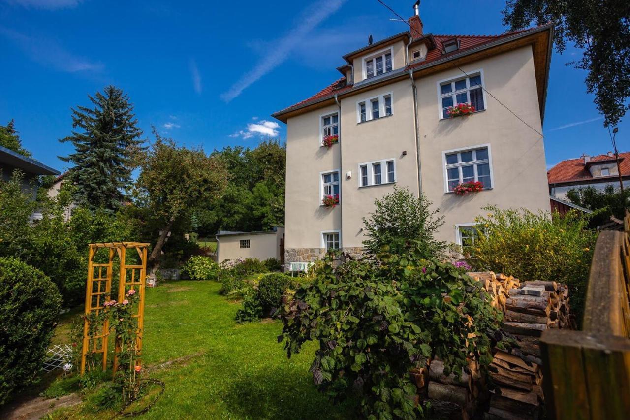 Appartement Dom Pod Rybia Skala à Jelenia Góra Extérieur photo