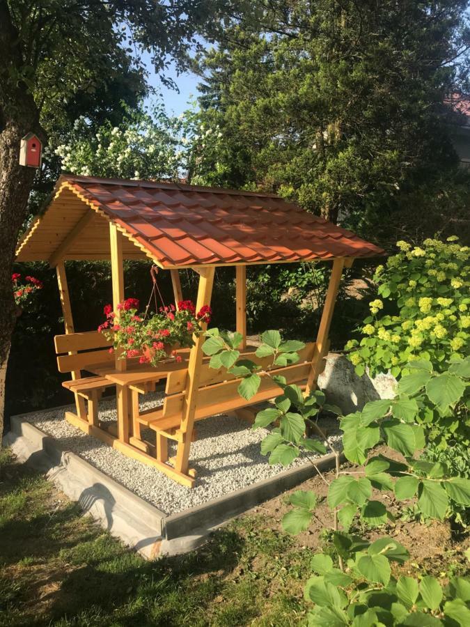 Appartement Dom Pod Rybia Skala à Jelenia Góra Extérieur photo
