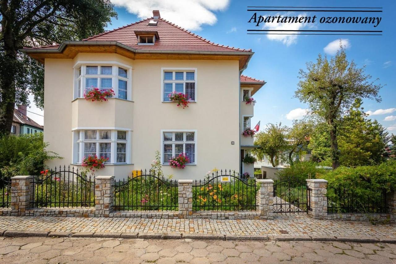 Appartement Dom Pod Rybia Skala à Jelenia Góra Extérieur photo